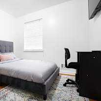 Mihe's room