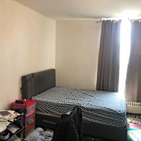 Mosey Naimi's room