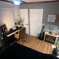Ron's room