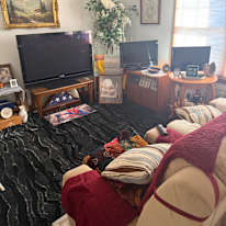 DAVID TRIPLETT's room