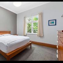 lilacherryrosa's room