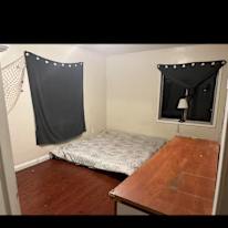 Tien's room