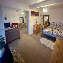 Sabrecore Holdings Ltd's room