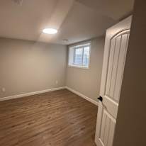 OLUDARE DAVID's room