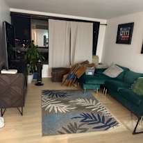 Simon Johnson's room