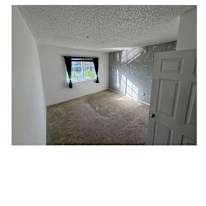 Mie Yves's room