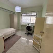 Kelly Sun's room