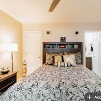 Regina Davis's room