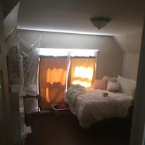 Yong's room