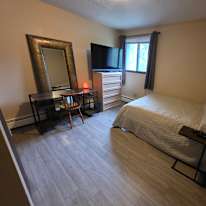 Jessica Elizabeth Francis's room
