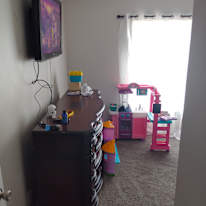 Darryl R Phifer's room