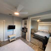 Rayna's room