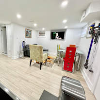 Mark Kay's room