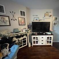 Amanda Xhilone's room