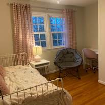 Sunny Park's room