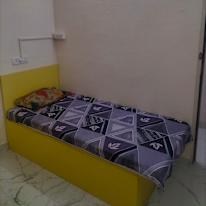Arif's room