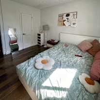 Victoria's room