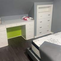 Dezzy's room