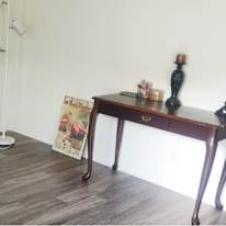 Moni's room
