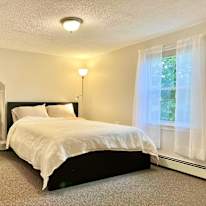 JANINE WANG's room