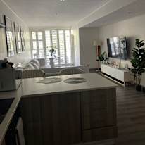 Que diko's room