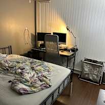 Anh Nguyen's room