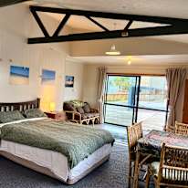 Dana Paranihi White's room