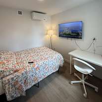 Oybek's room