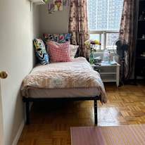 Harleen's room