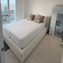 Abbshay simfukwe's room
