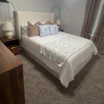 Mia's room