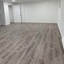 No fee renovated private Studio's room