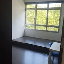 howie's room