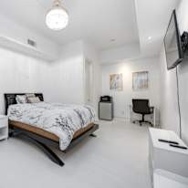 Yinka's room