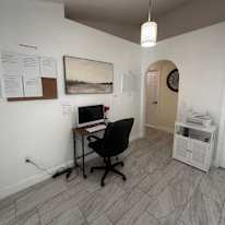 Glass Connect Housing Solutions's room