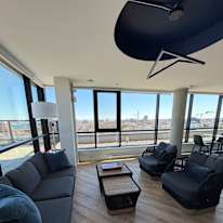 dan maurice's room