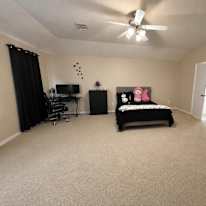 Julio's room