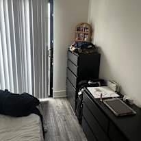 Benet's room