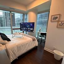 Housingfouryou's room