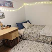 Eva's room