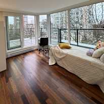 Van House's room