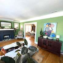 alison m heeres's room