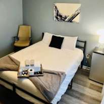 Private furnished room's room