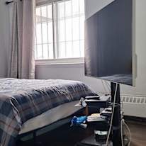 Mazouni's room