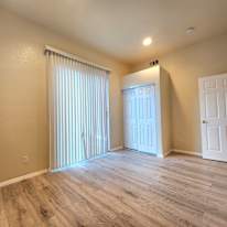 RON's room