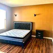 QUYNH's room