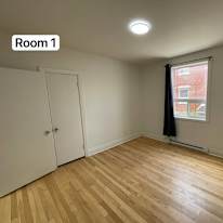 Kimia Esmaili's room