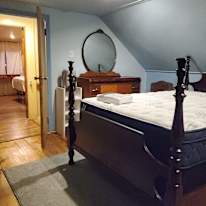 Leonore's room