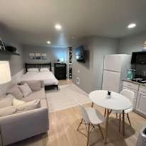 Yoni's room