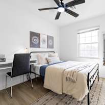 Tomic Properties's room